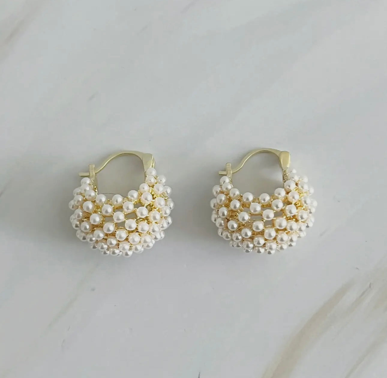 *Final Sale* Pearl Knit Hoop Earrings