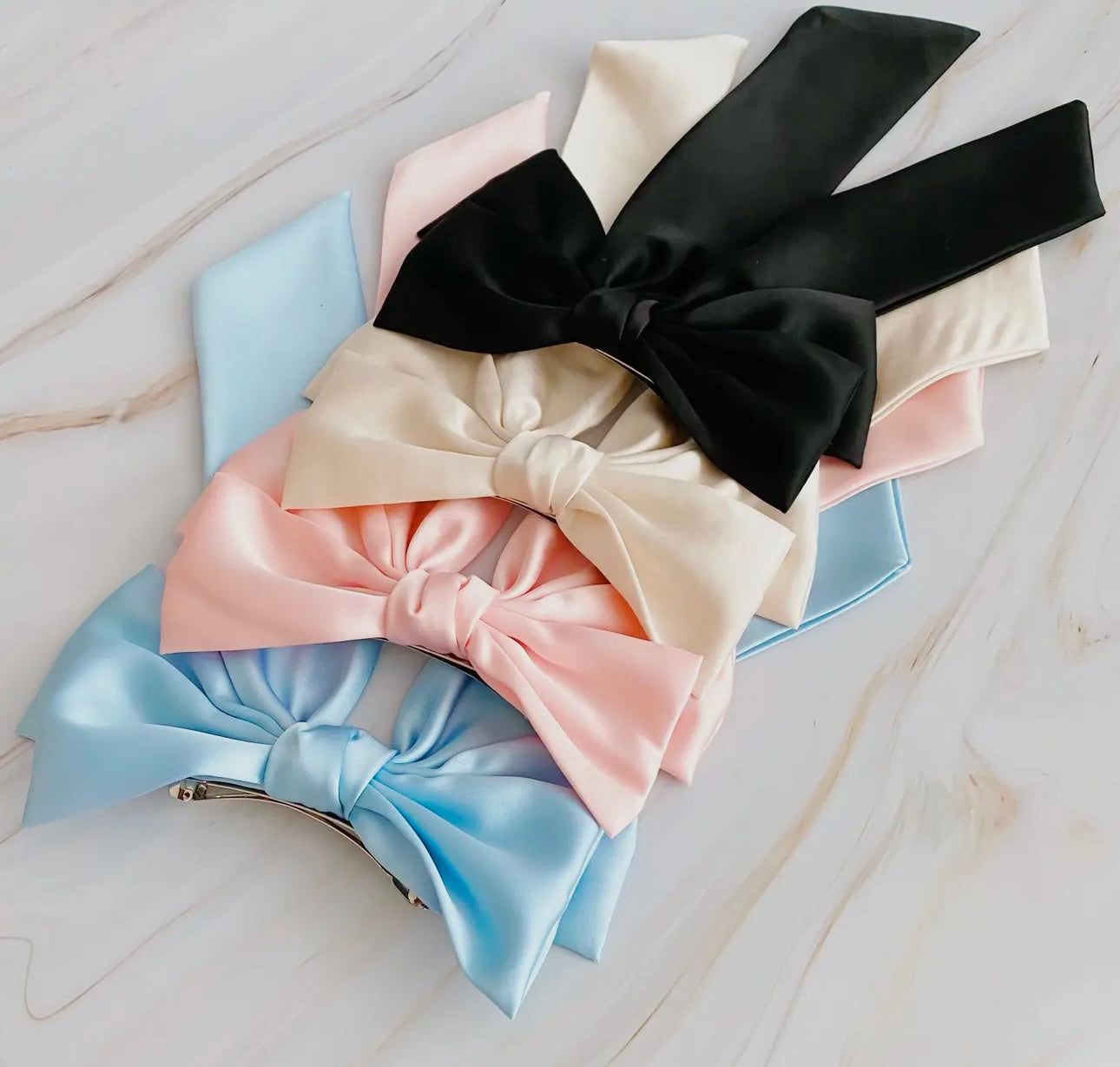 *Final Sale* Satin Cream Hair Clip