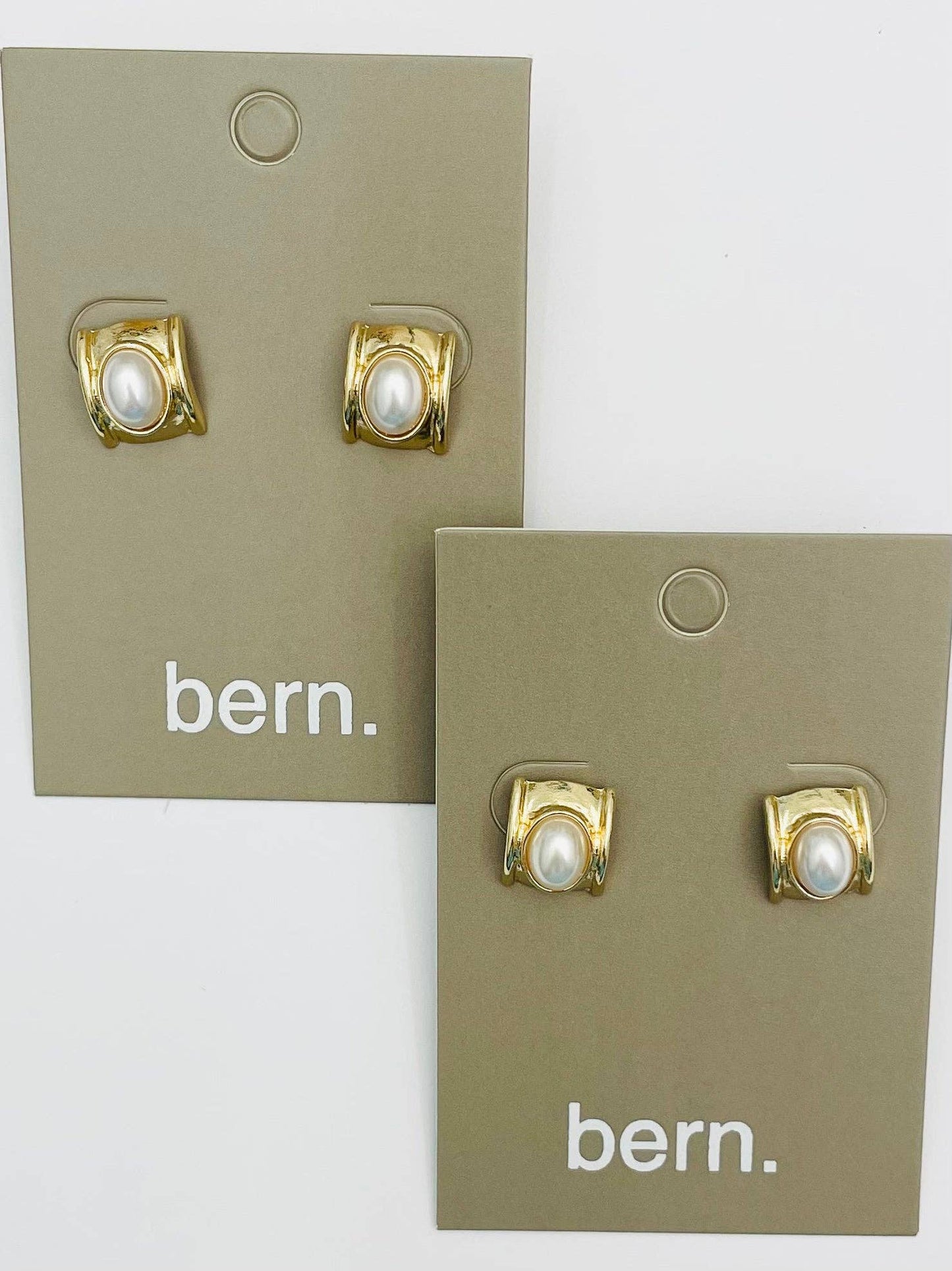 Daughter of the King Studs