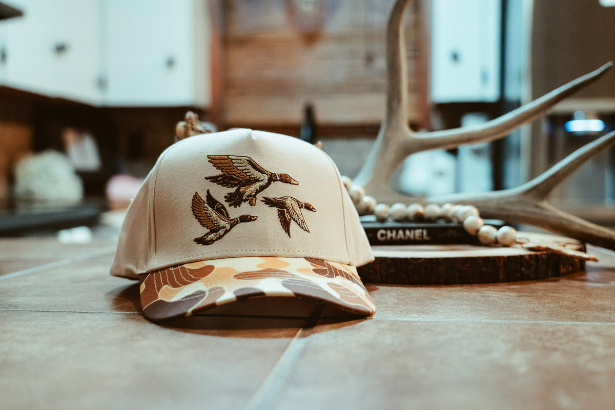 Fly By SnapBack (Cream)