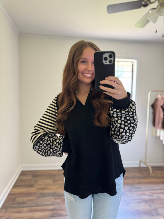 Daisy Days Casual Knit Top
