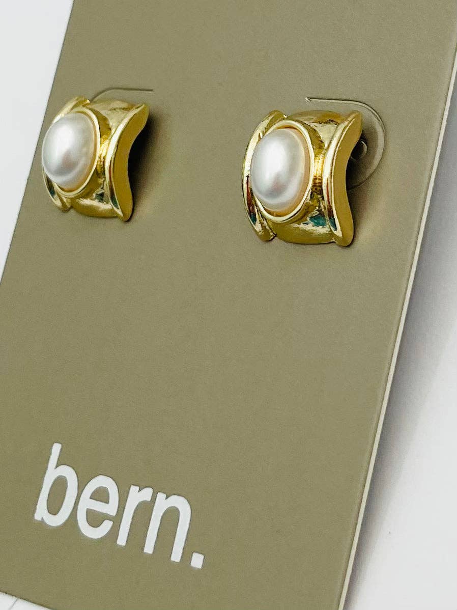 Daughter of the King Studs