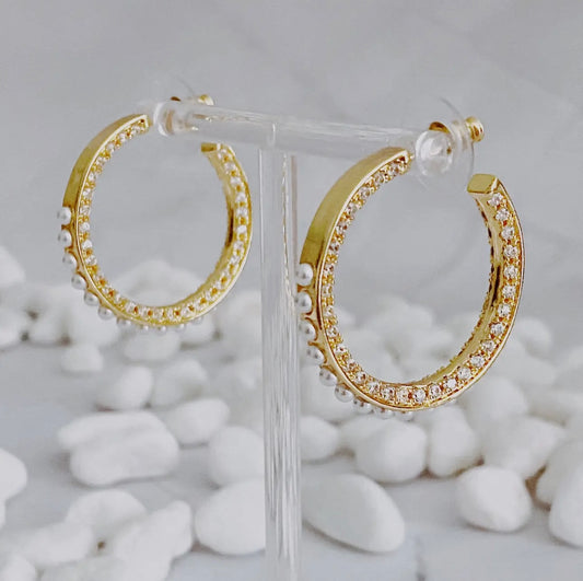 Classy Lady Pearl Earrings