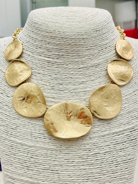 The Radiant Chic Necklace